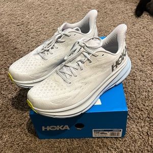Women’s Hoka Clifton 9